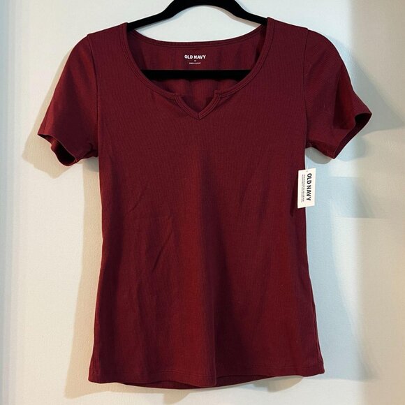Old Navy Fitted Rib-Knit Tee — M | Red Red Wine (BNWT) - Picture 2 of 5
